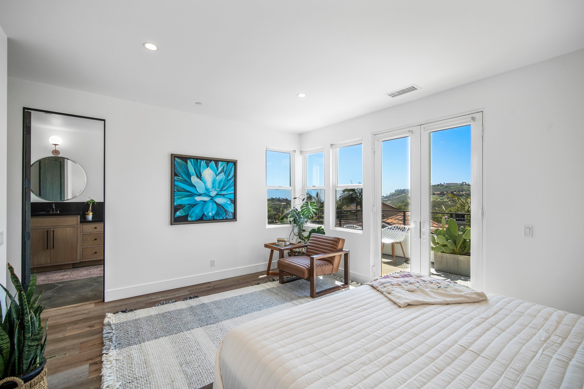 2930 Estancia