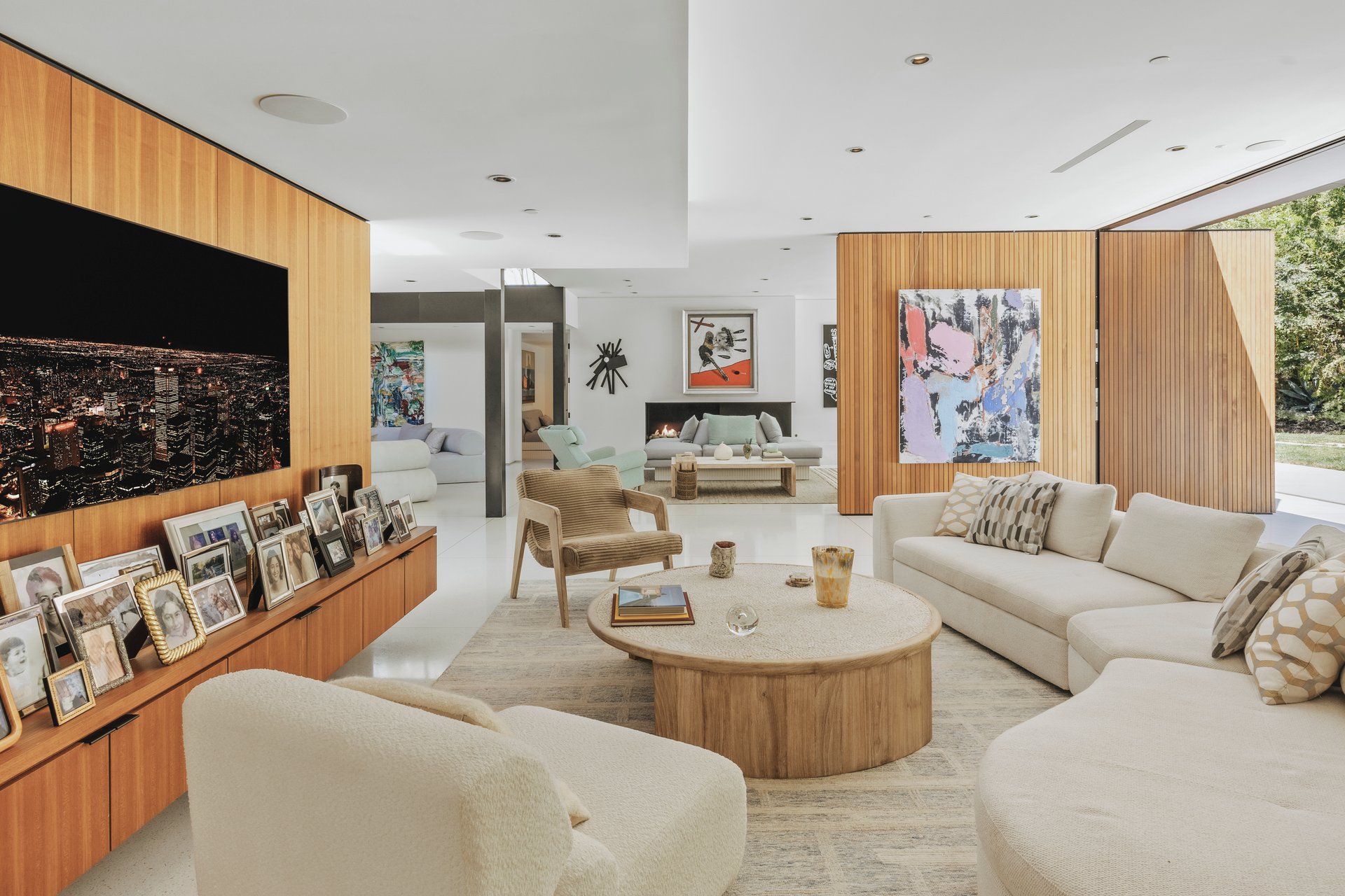 570 Evelyn Pl, Beverly Hills