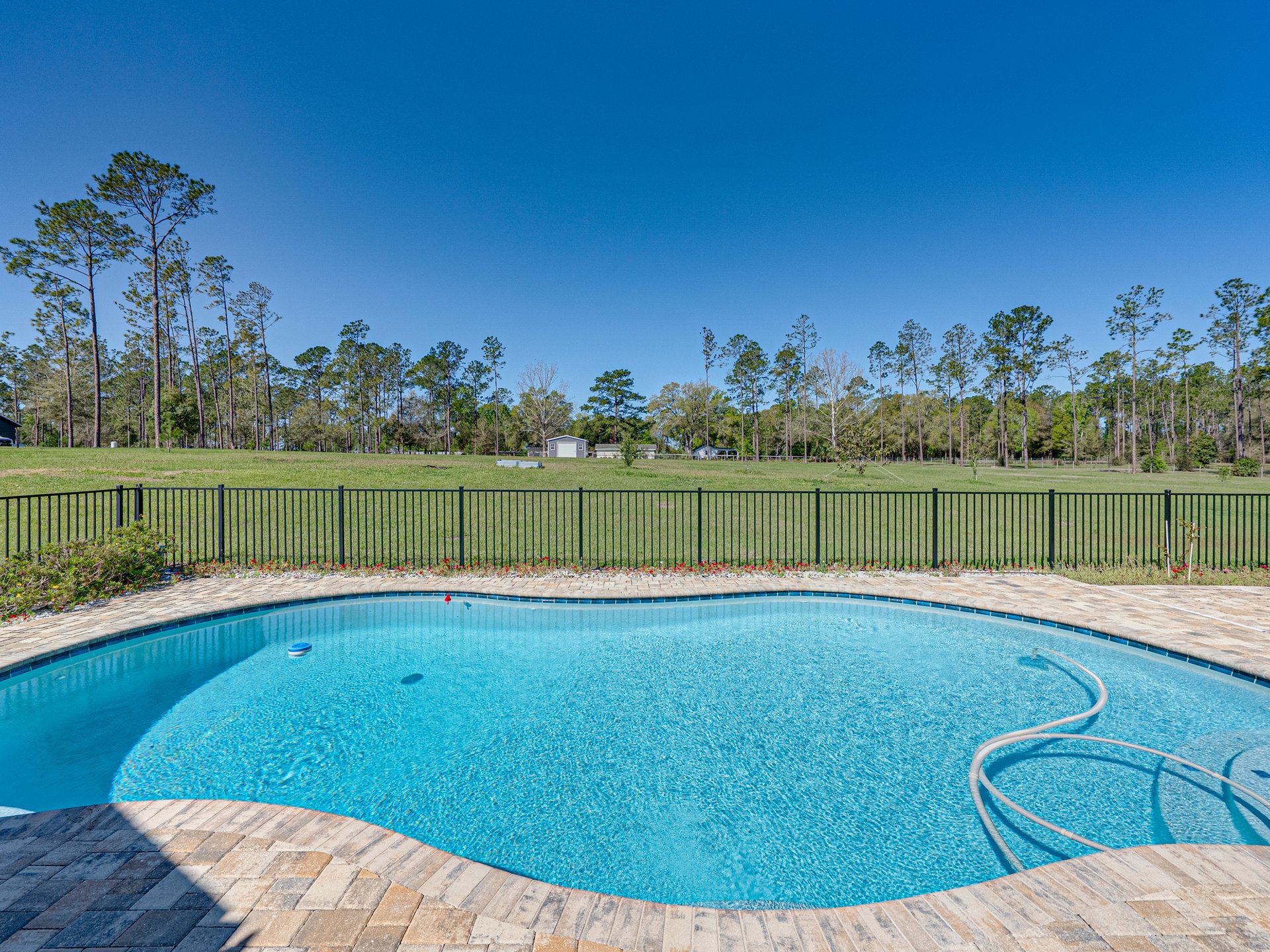 17703 COUNTRY SQUIRE LN
