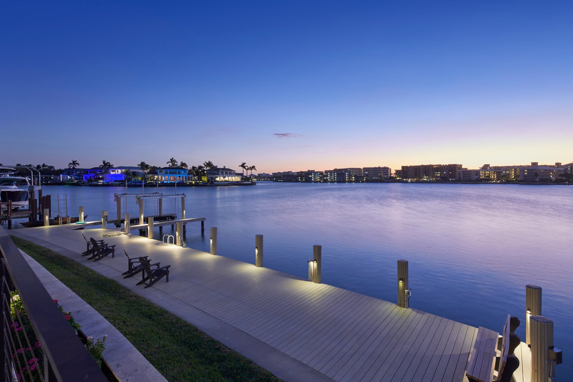 PARK SHORE