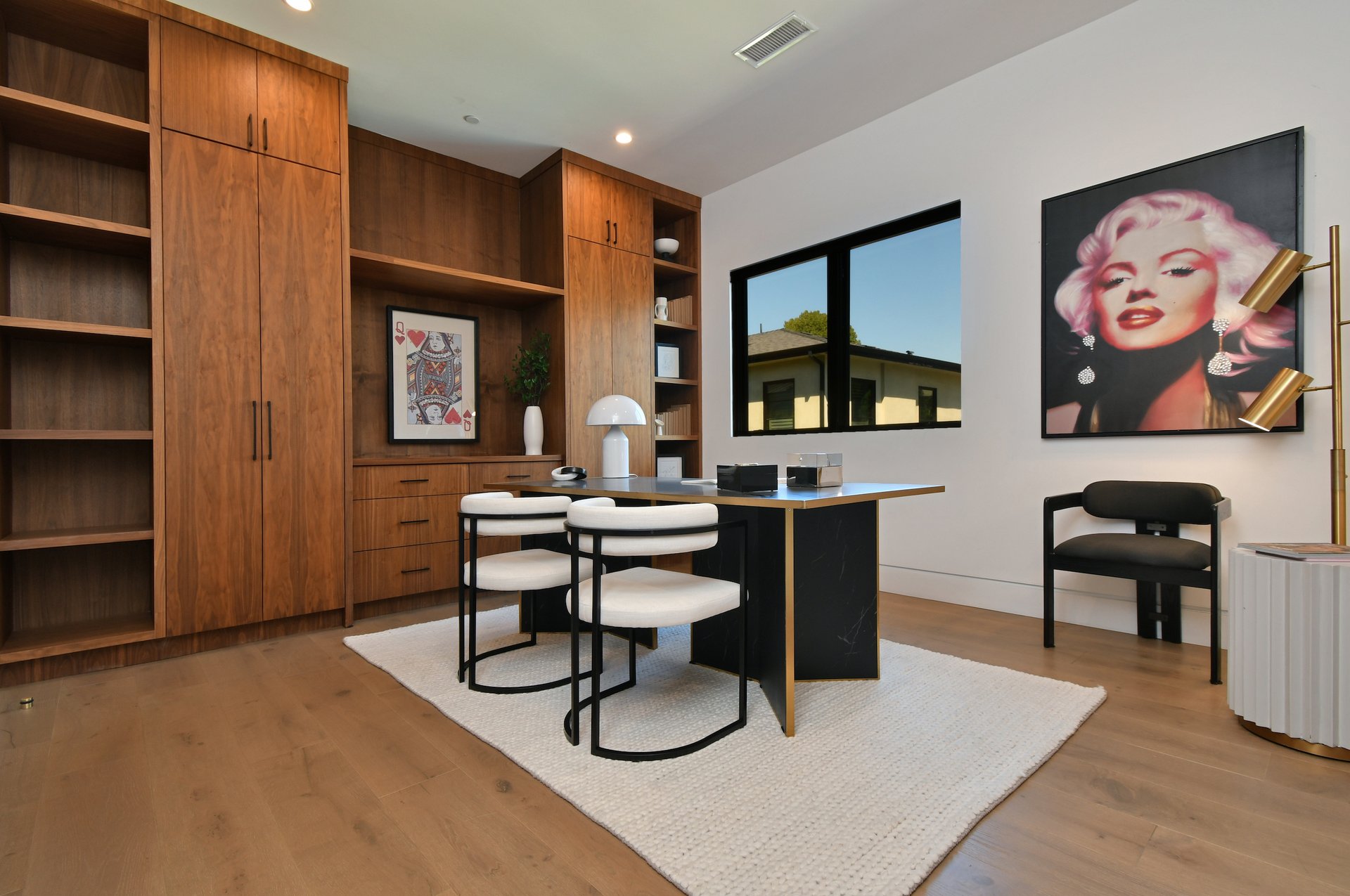 4544 Woodley Ave