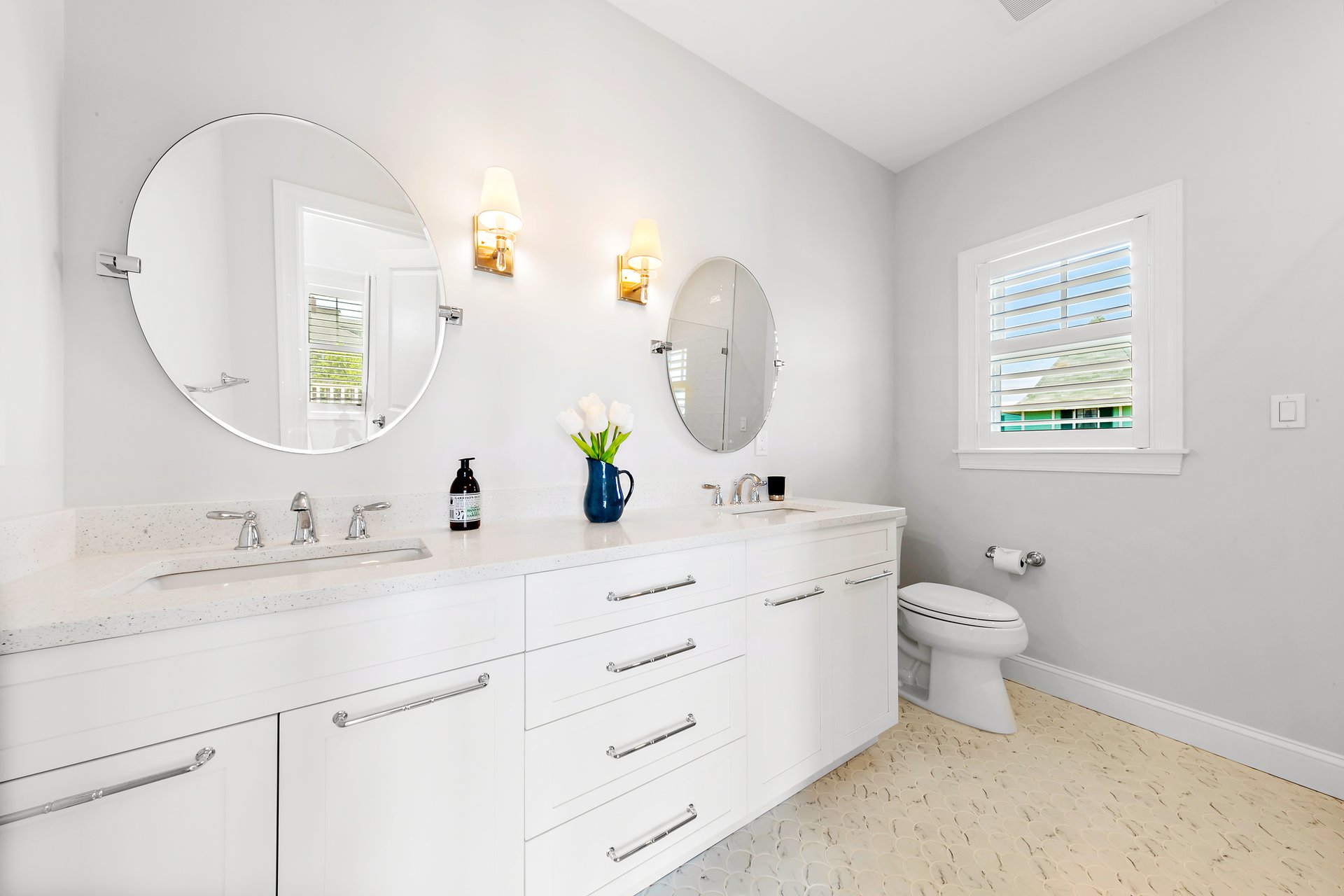 127 2nd Street, Beach Haven