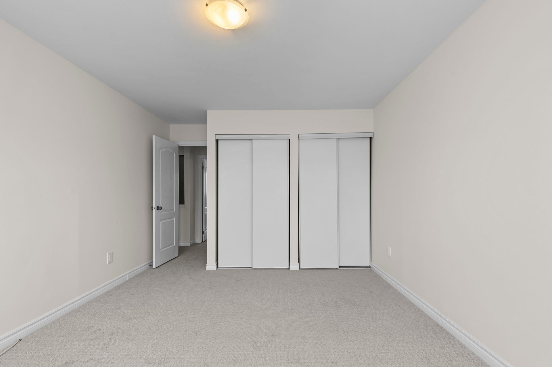 12-12 Lankin Boulevard, Orillia