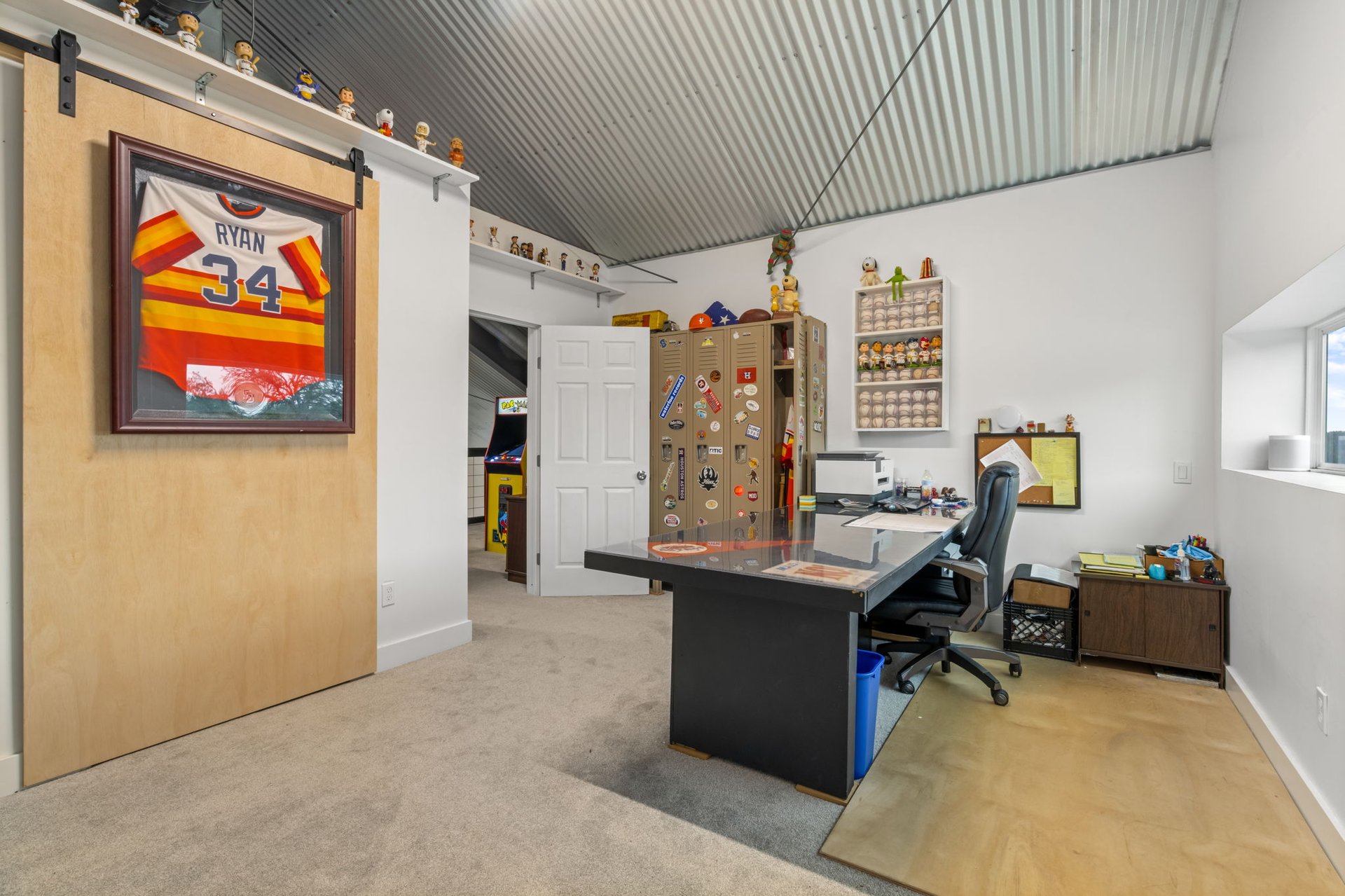 Unique Residential/Commercial Property - 180 Henly LOOP