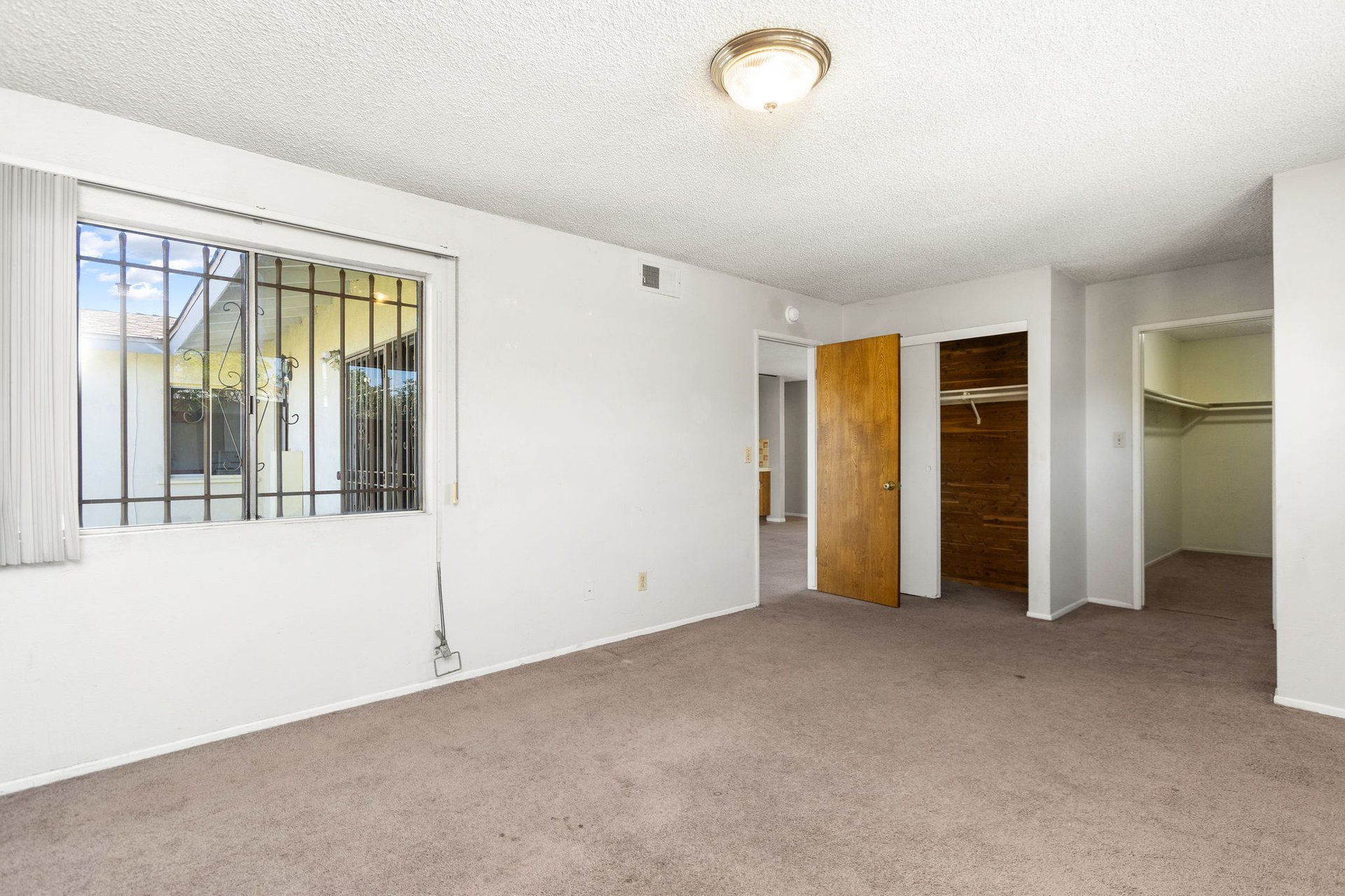 8805 Stardust Lane