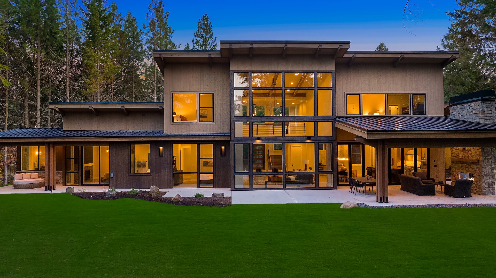 1130 Ruby King Loop