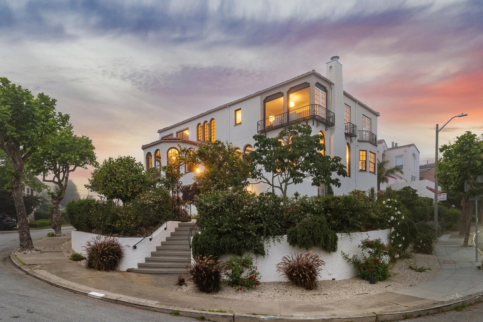 Multiple Offers! 299 Maywood Drive | Monterey Heights