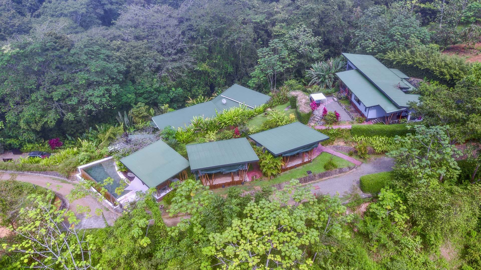 2.24 ACRES – 7 Bedrooms Ocean View Boutique Hotel With Two Pools, 5 Minutes to Uvita, Multiple Rental Options!!
