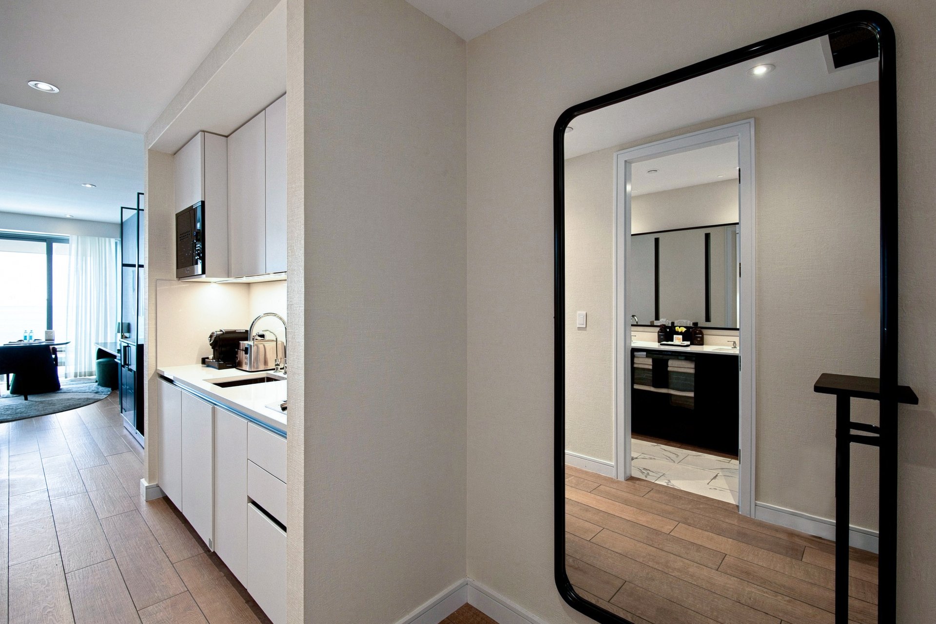 417 Goldwynn Resort & Residences