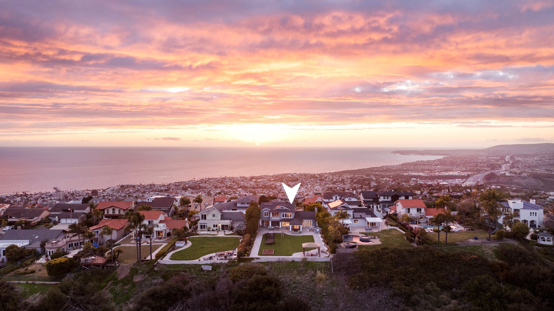 805 Avenida Salvador