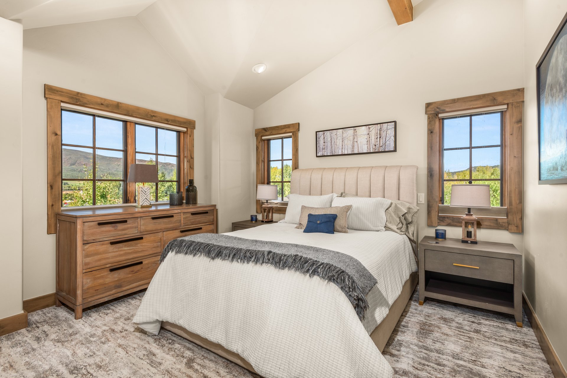 Shadowrock Townhome with Stunning Mountain Views