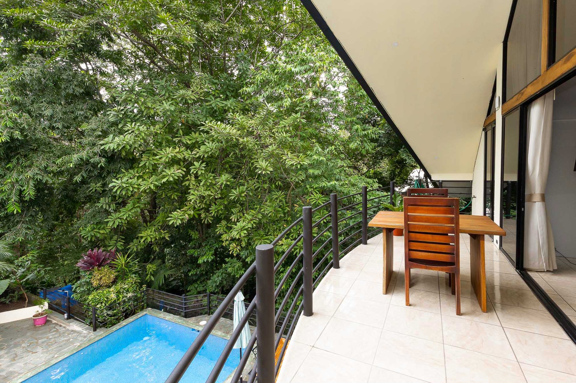 Affordable Home with a Pool in Manuel Antonio - 4 bedrooms