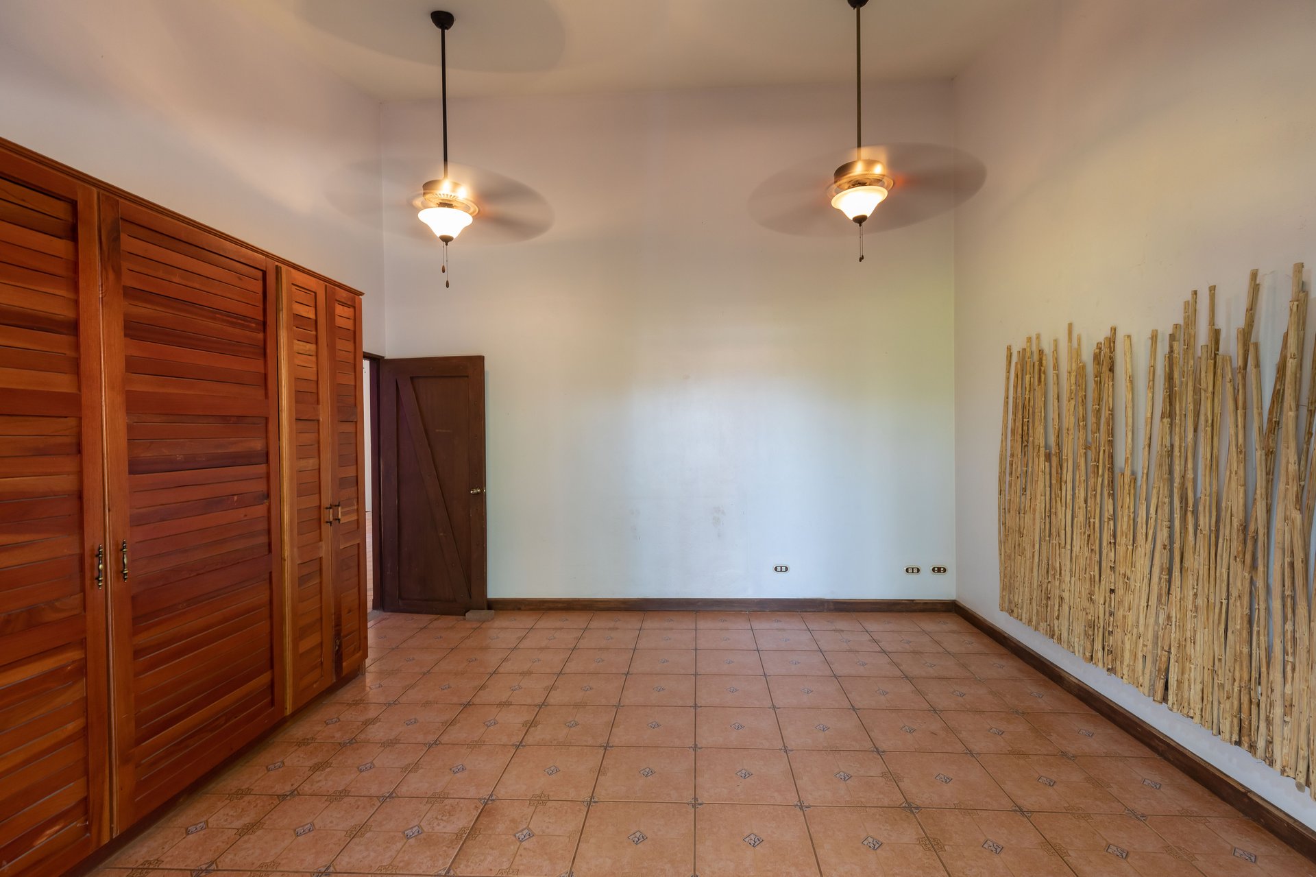 Hacienda-Style Retreat For Sale in Naranjito