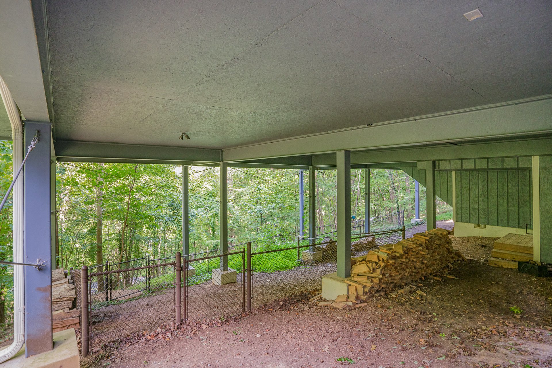 Modern, 4 Bedroom House near UNC