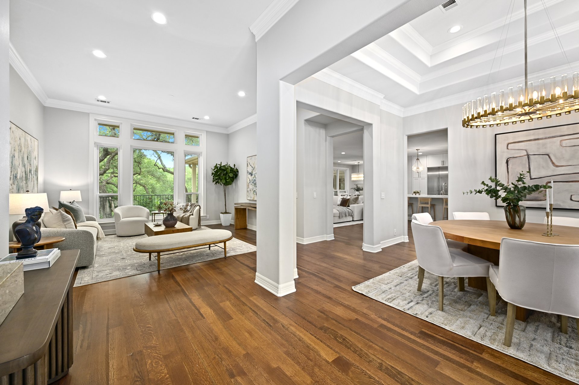 2704 Regents Park