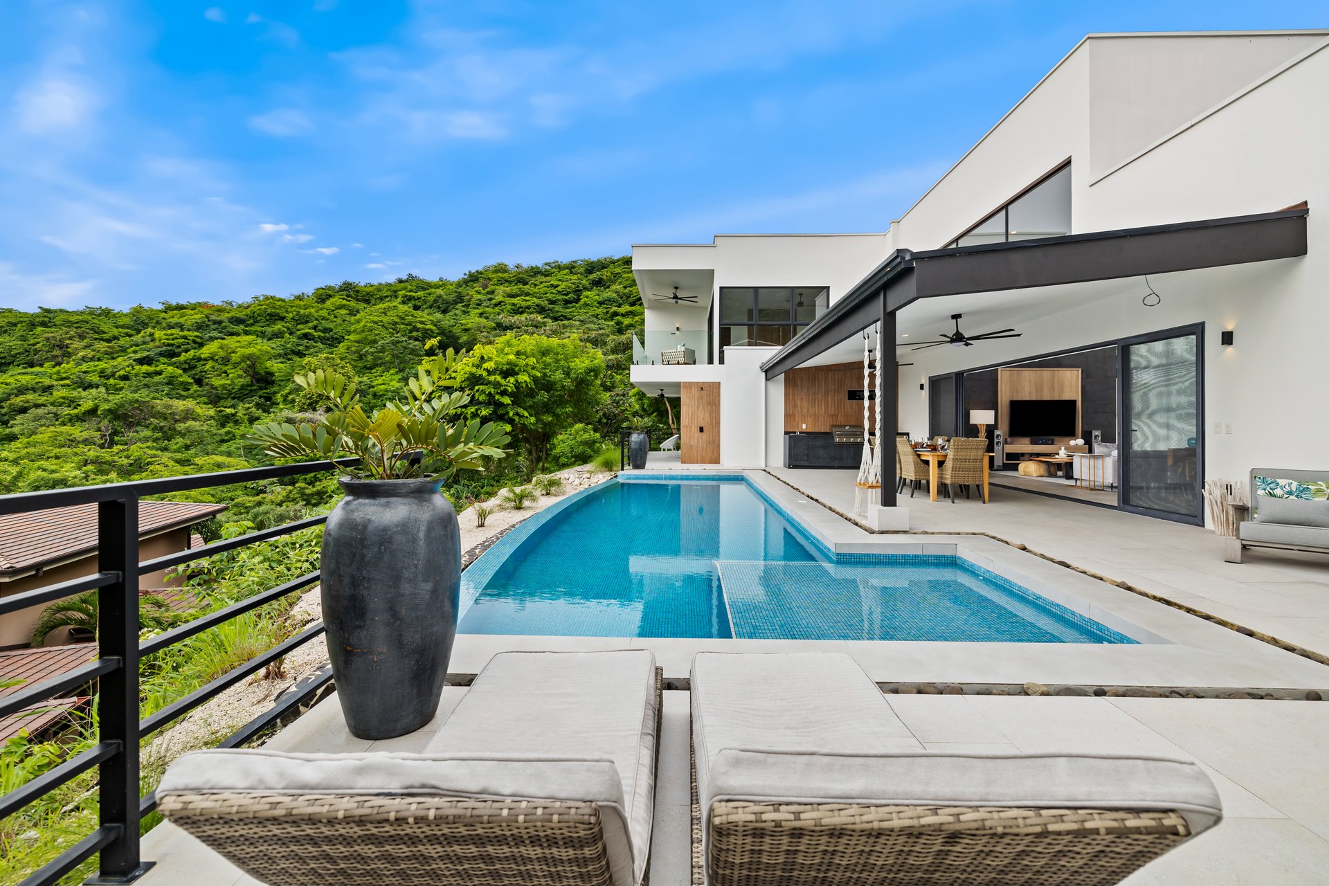 Villa Cielo | Luxury Ocean-View Estate with Smart Tech & Guest Casita in Mar Vista, Flamingo
