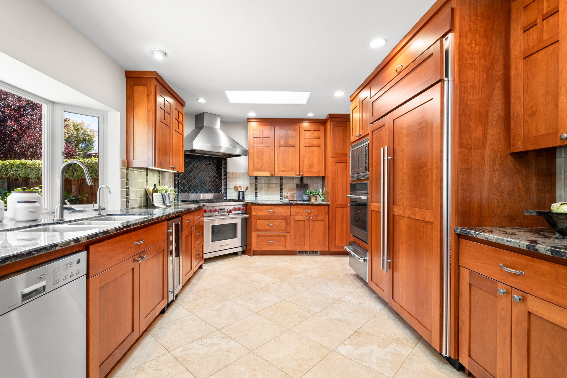 247 Marchmont Dr