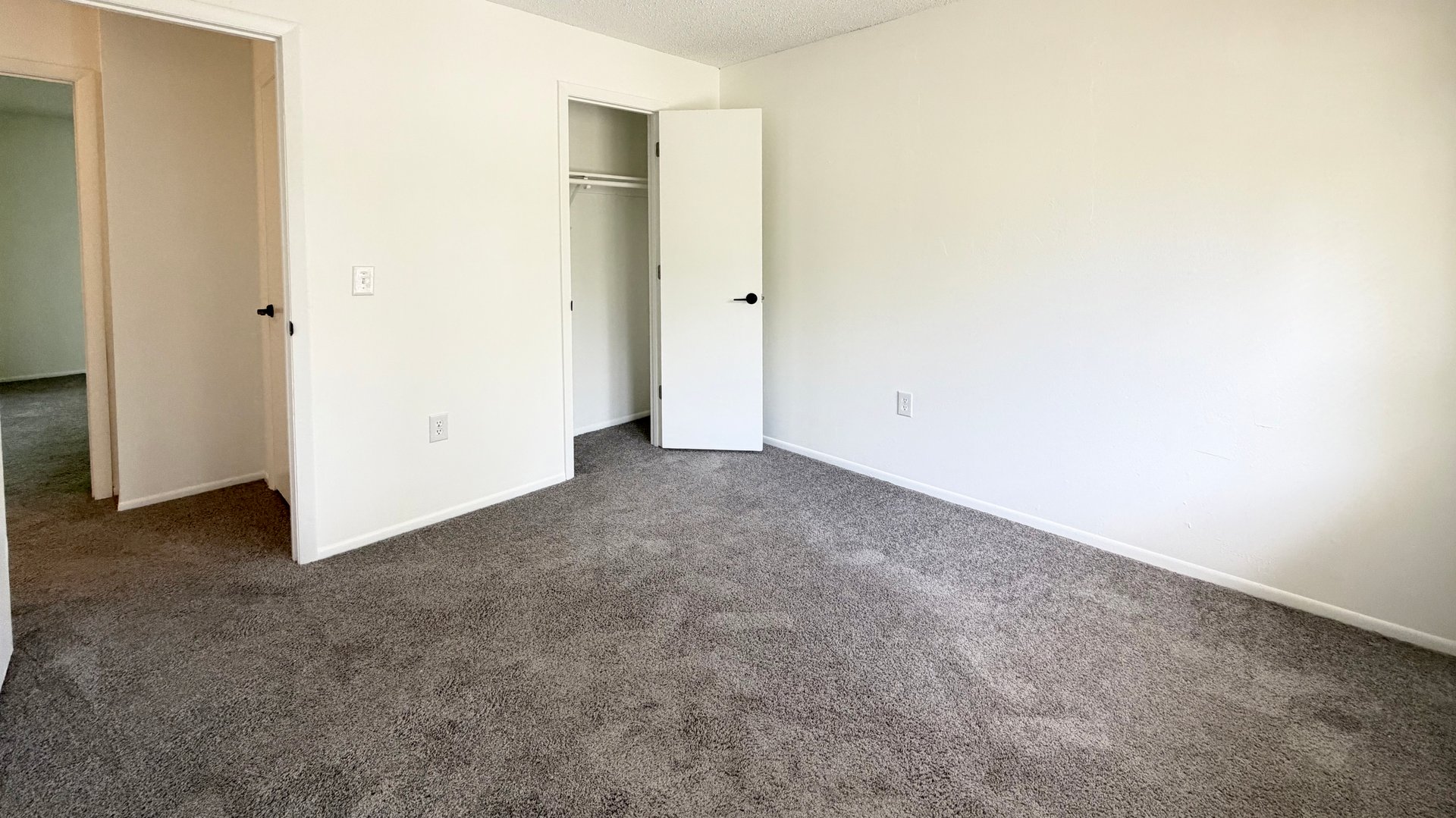 Lake Baldwin Area 2-Bedroom Townhouse for Lease