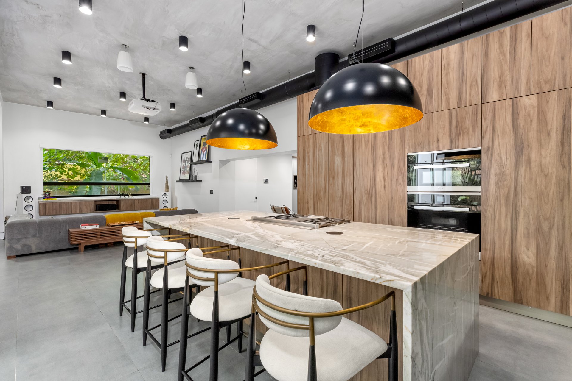 Spring Garden | Modern Luxury
