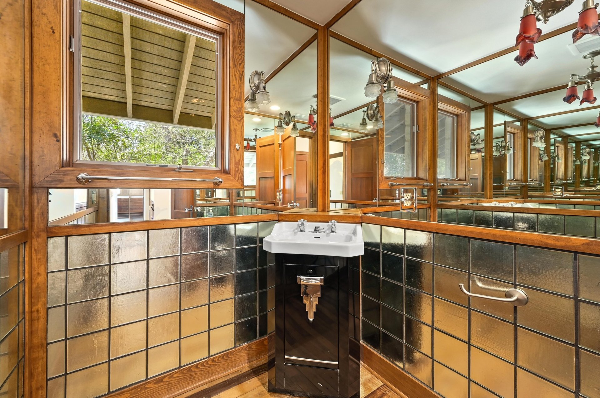 2908 Oestrick Lane 