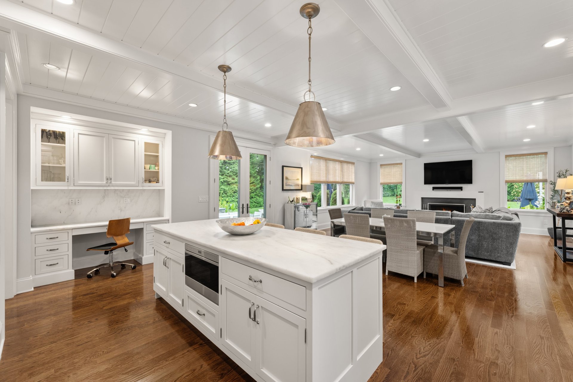 2 Brook Lane, Westport