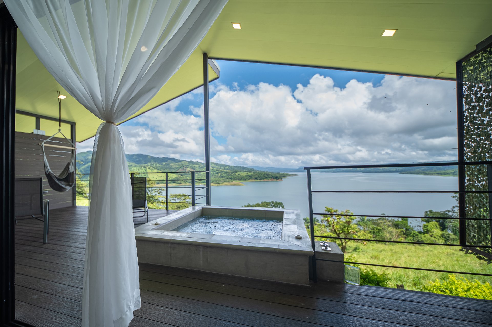 Rio Chiquito Ranch & Villas | 143-Hectare Ranch Estate with Villas, Forest & Full Infrastructure in Tilarán, Costa Rica