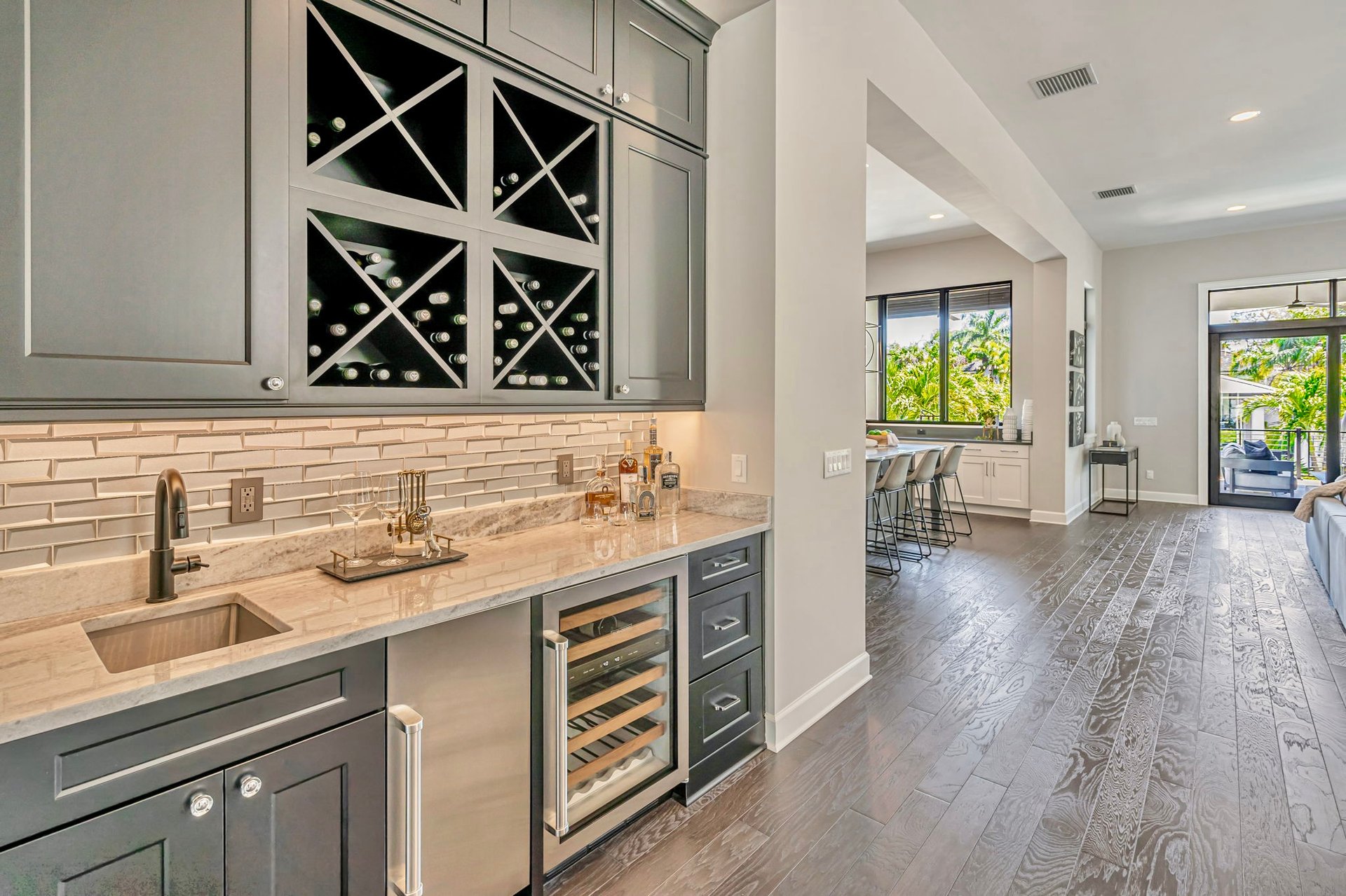 Waterfront Luxury in Beach Park