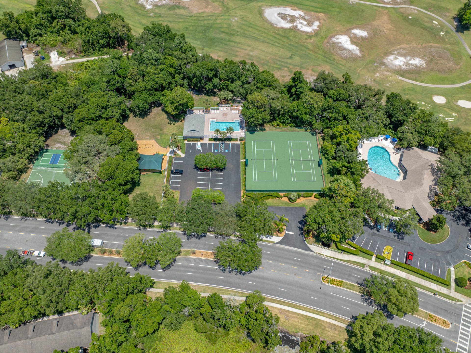 5240 NEW BRITTANY LN