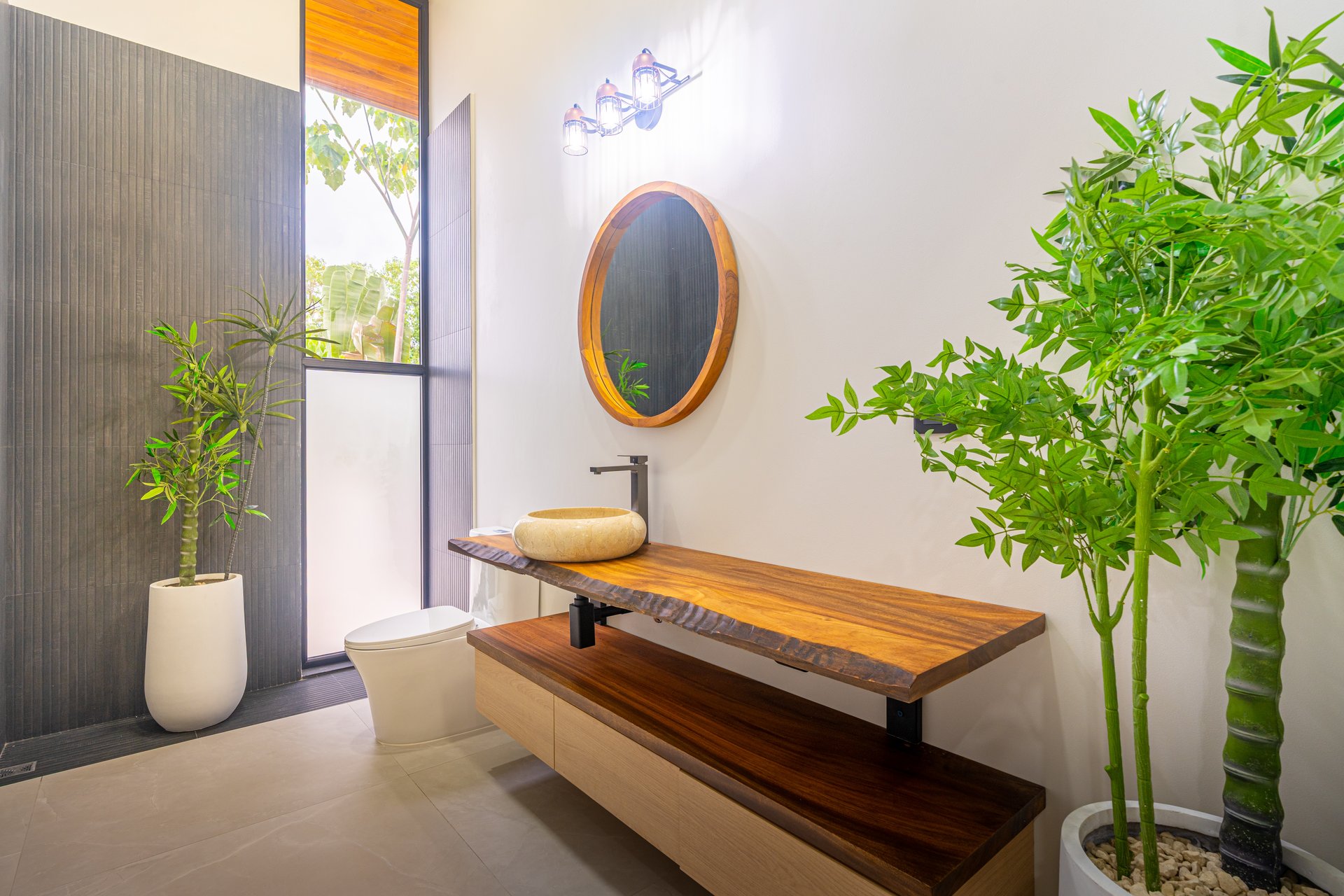 Lion's Gate Sunset Estate