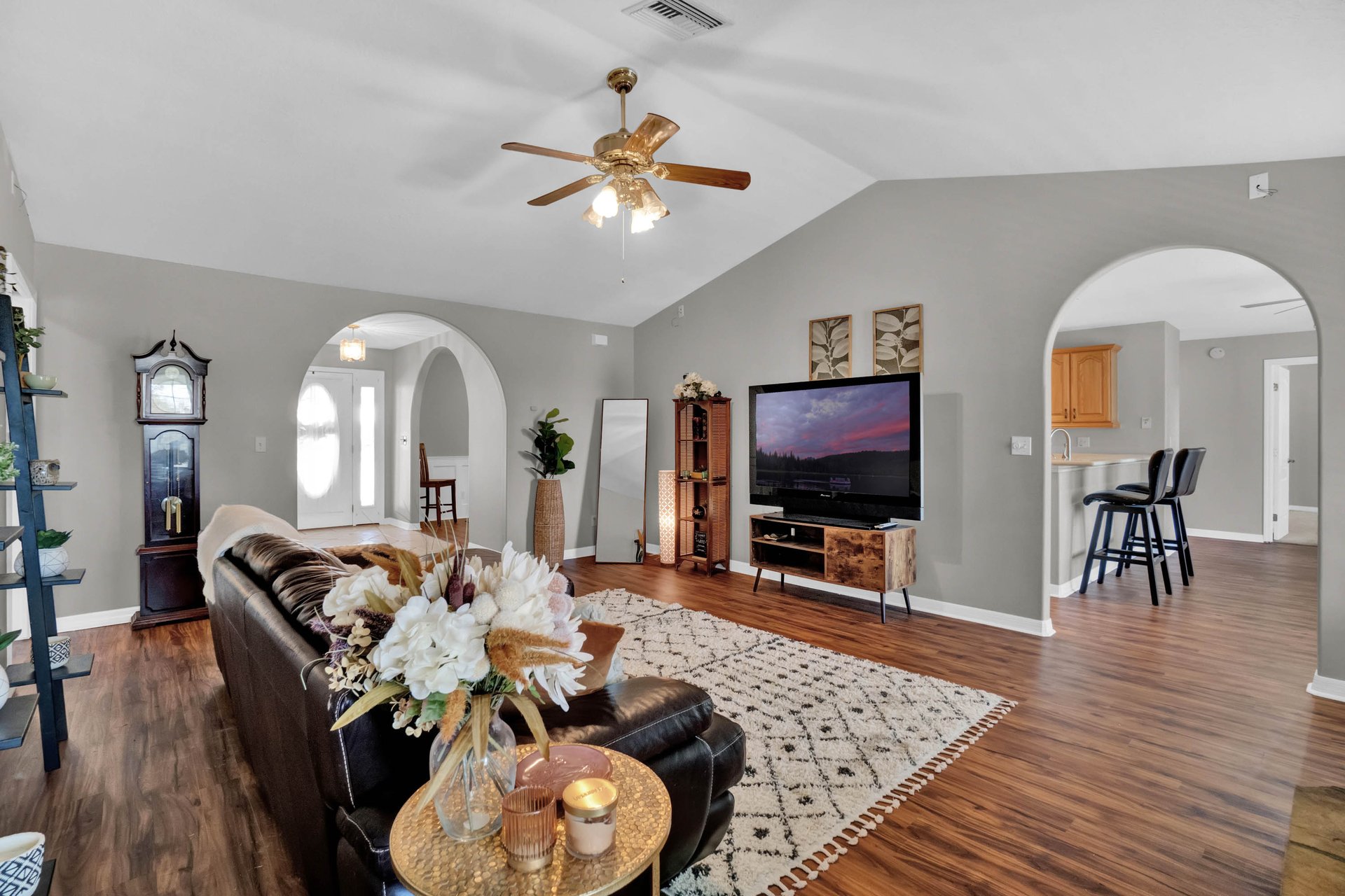 10311 Dog Patch Ln
