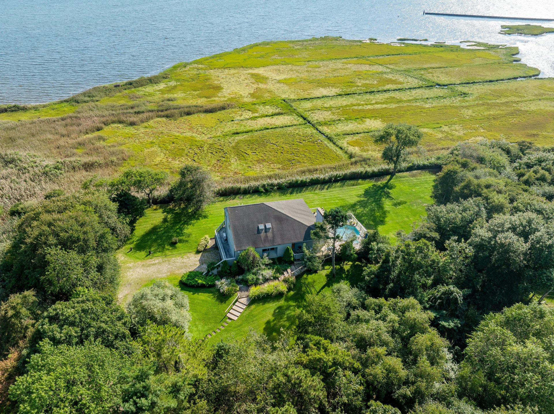 Bayward: The Hamlet’s Most Remarkable Water Views