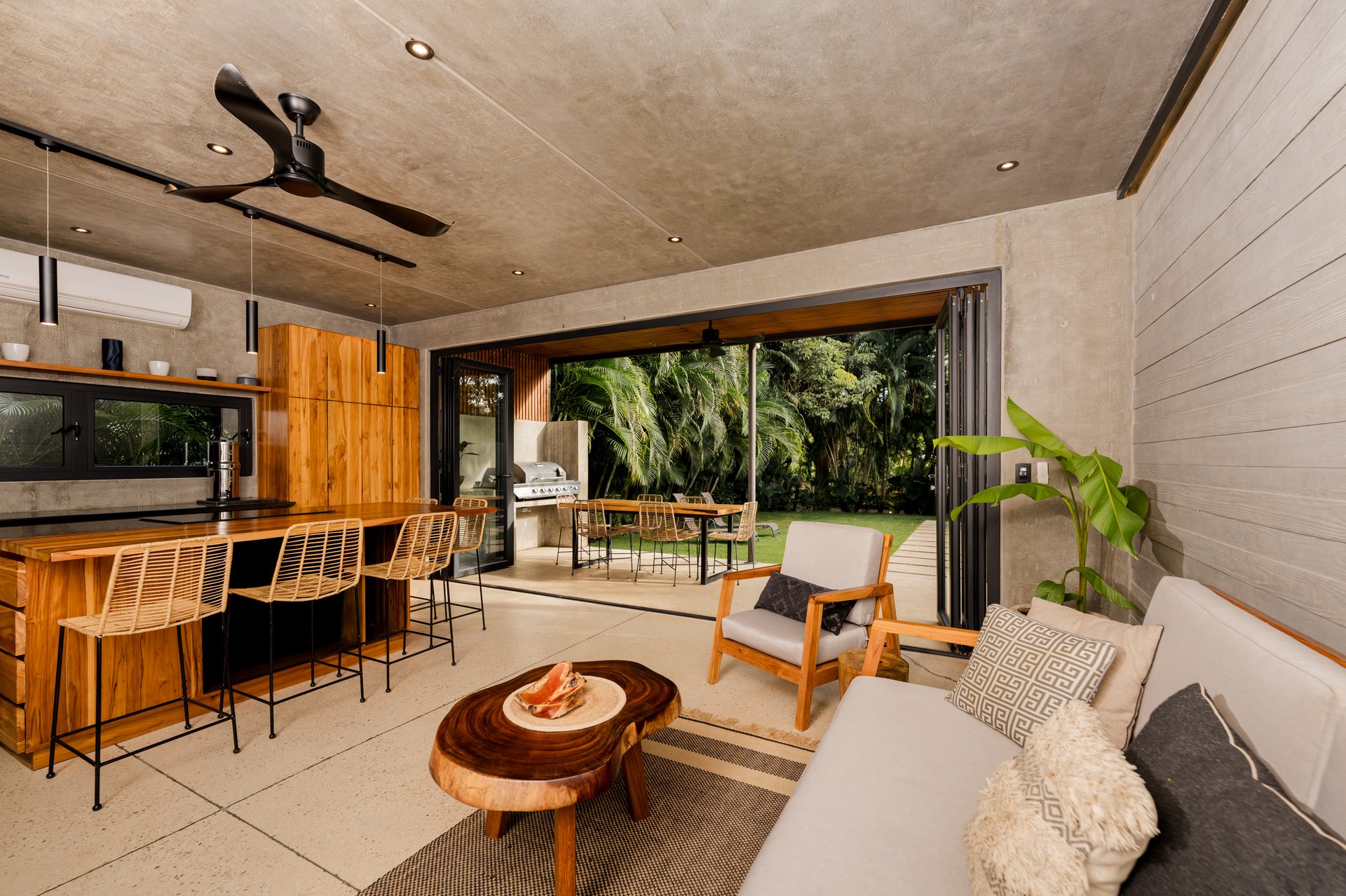 Casa Kali | Cozy Home Minutes From the Beach