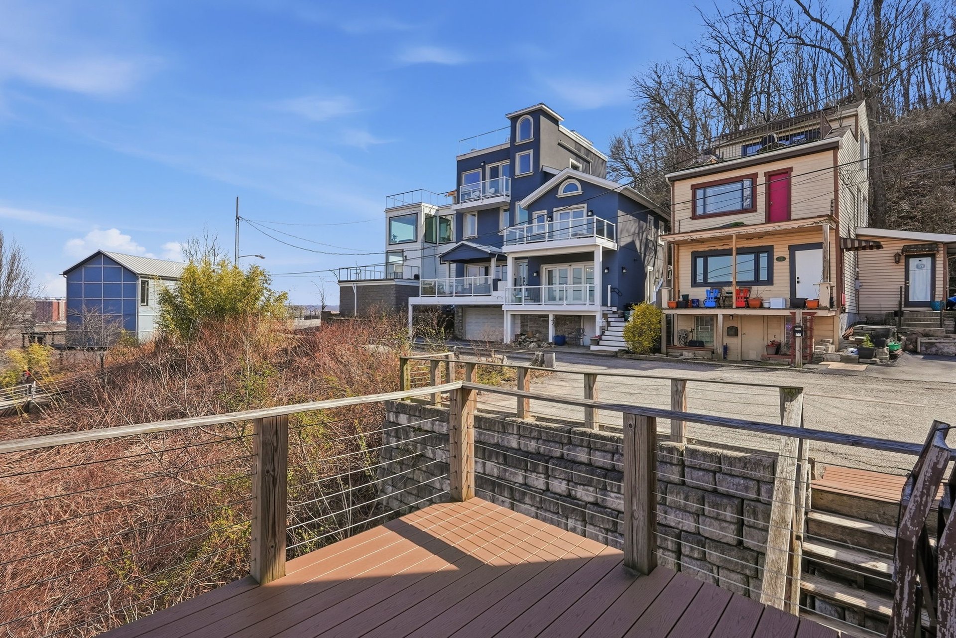 310 Cola St