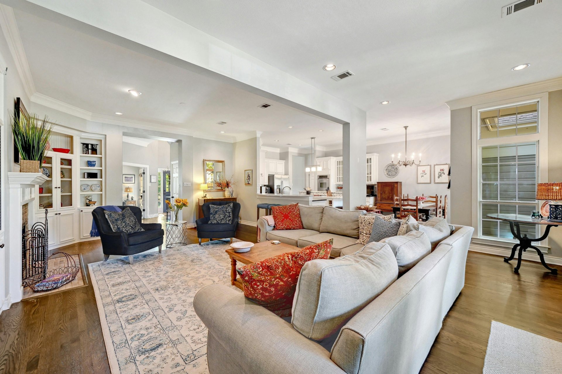 908 W 18th Street 