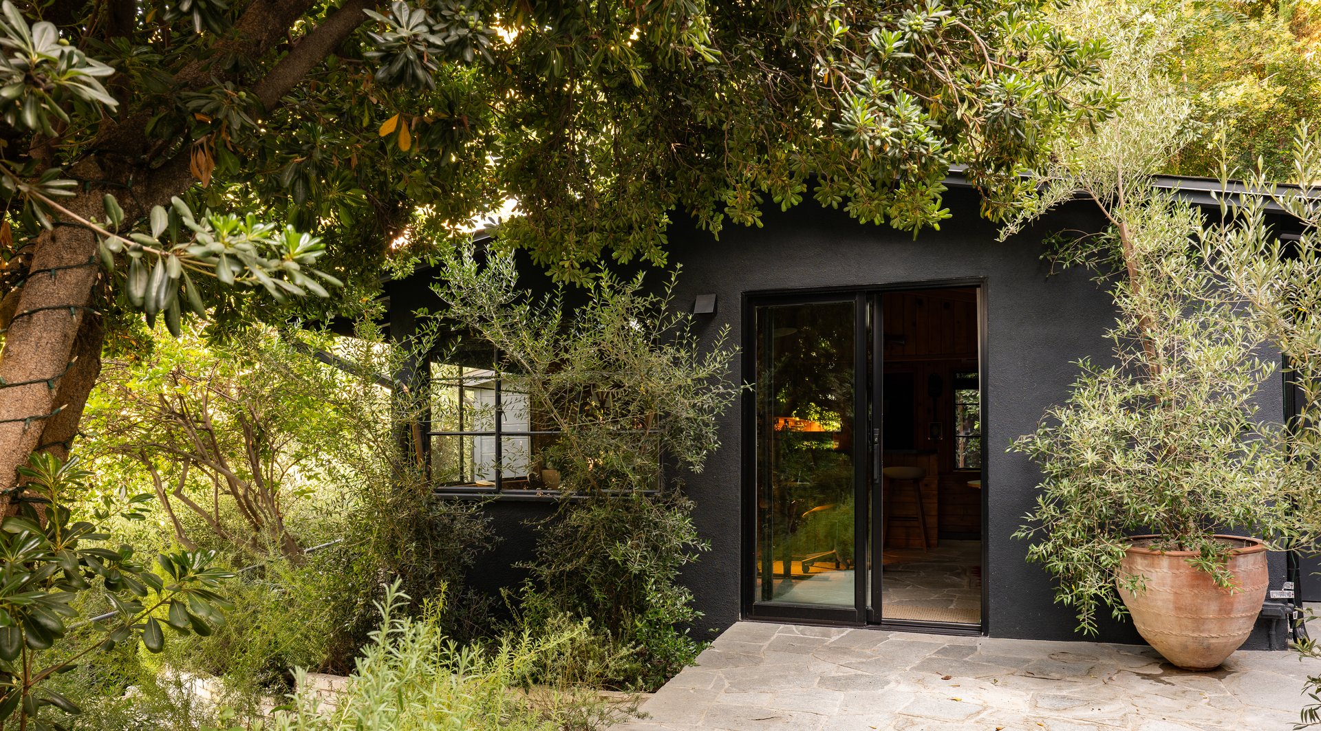 4157 Sunswept Dr, Studio City