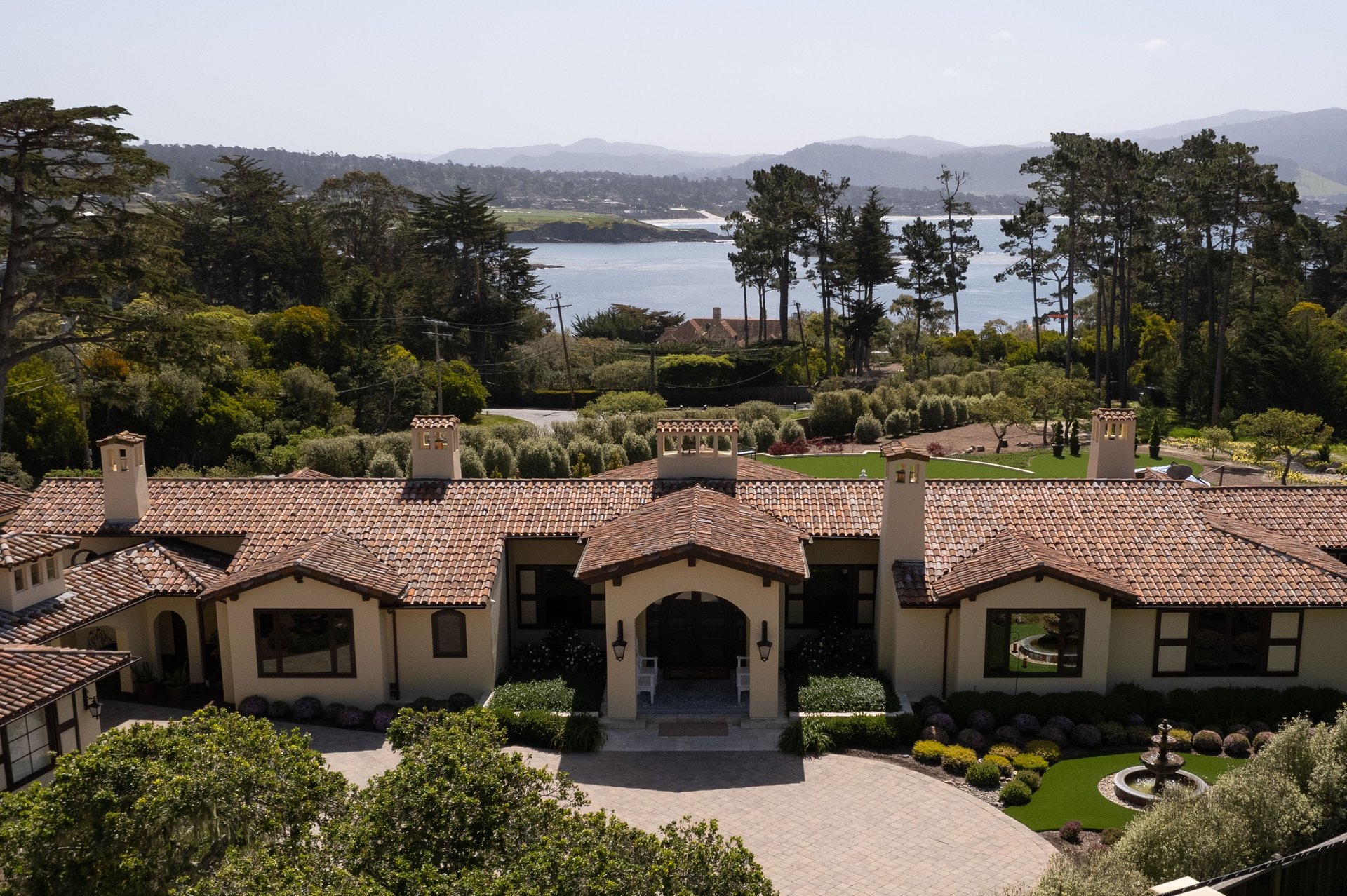 Hummingbird House - Premier Pebble Beach Estate