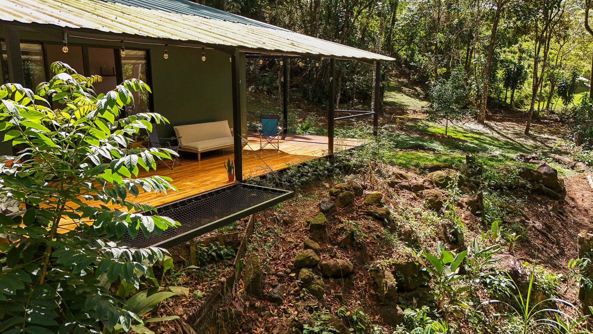Costa Rica Mountain Retreat – 1.8 ha with Luxury Cabin, Private Lake & Riverfront