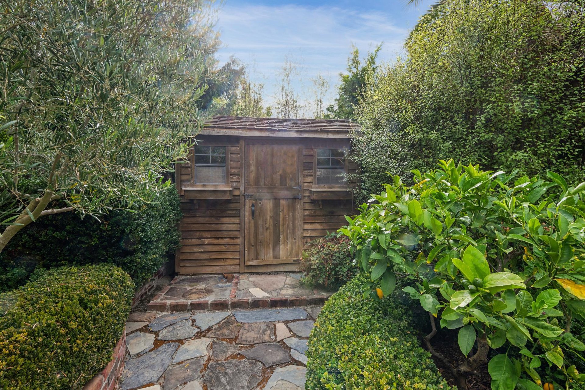 112 Oak Drive