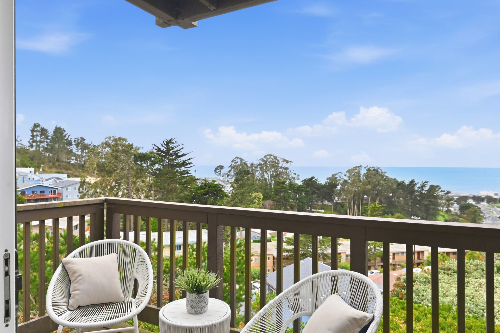 504 Monterey Road 10
