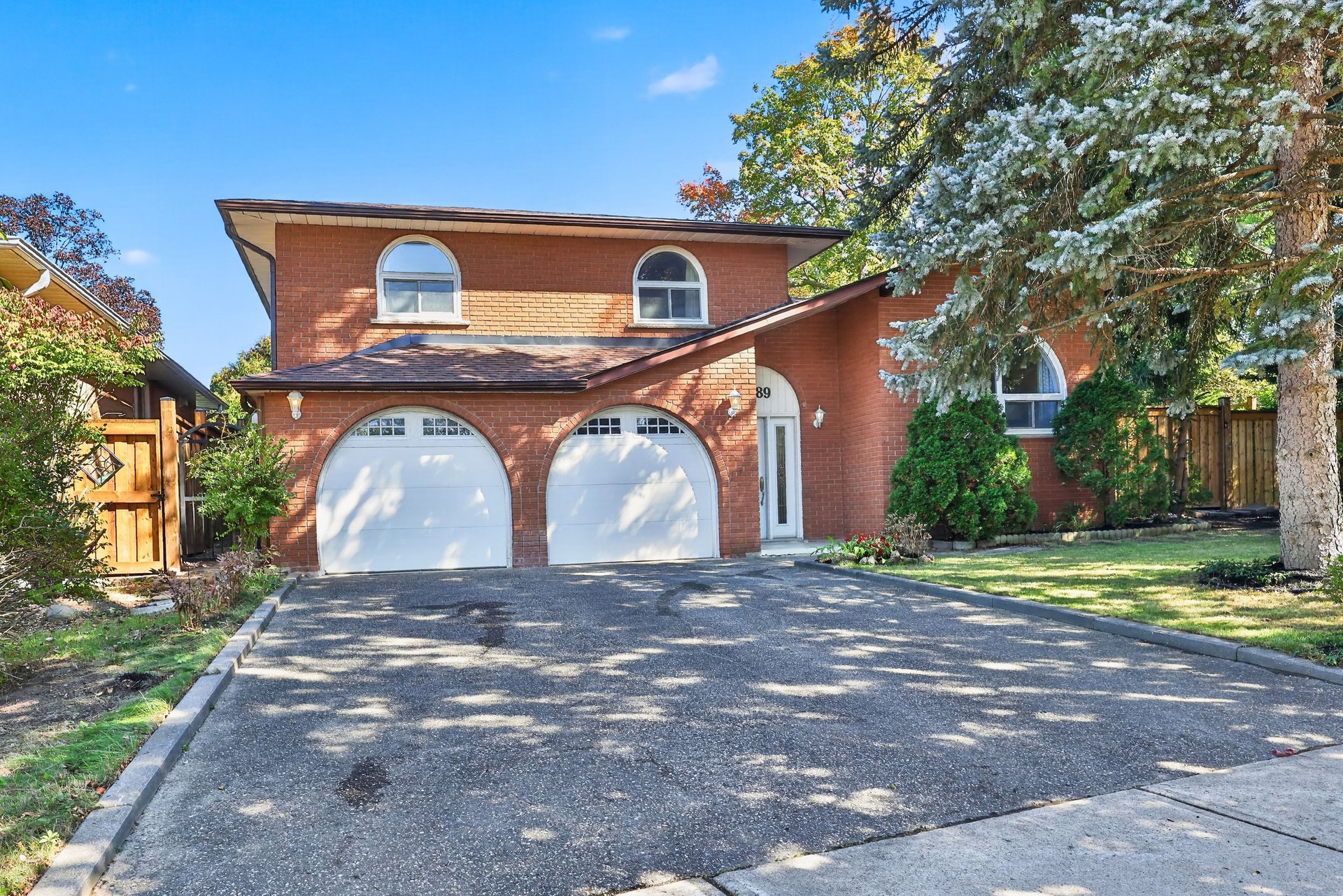 2389 Frayne Crt
