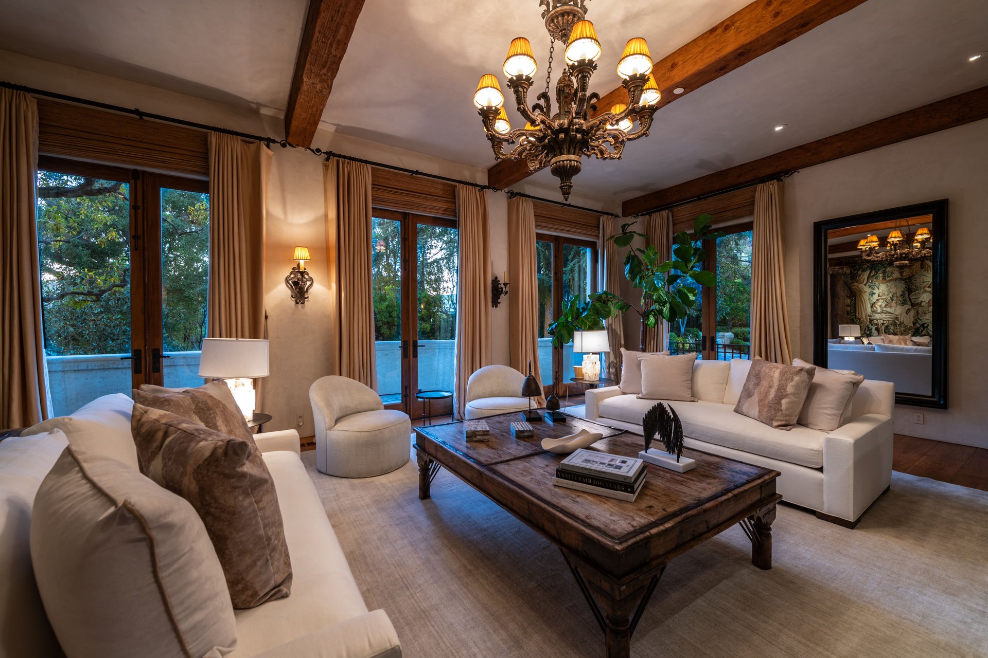 1550 Amalfi DR