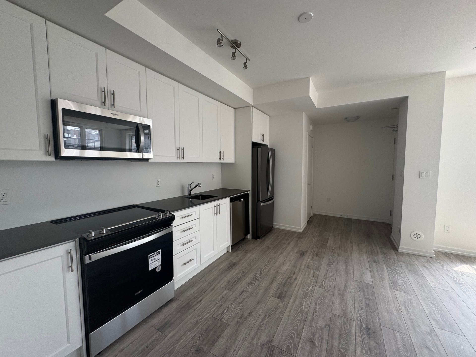 18 Lytham Green Circle Unit: 36
