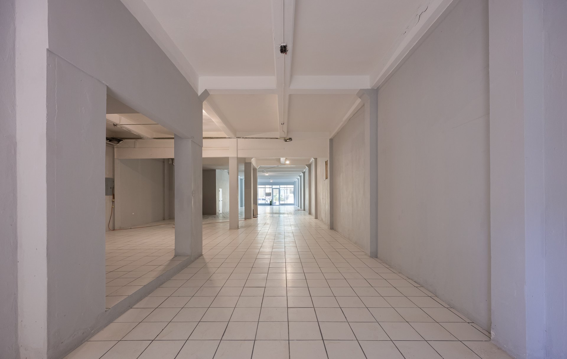 1103 Av. Juan Ponce de León, Miramar
