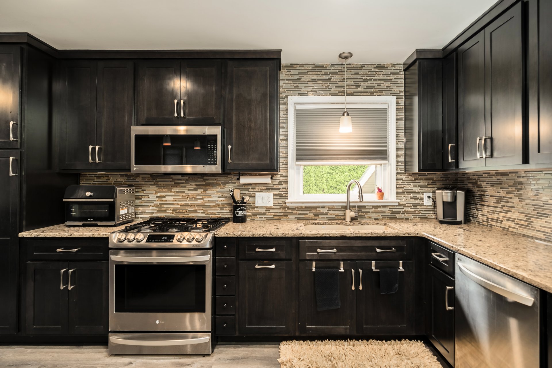 1915 Johnston Drive