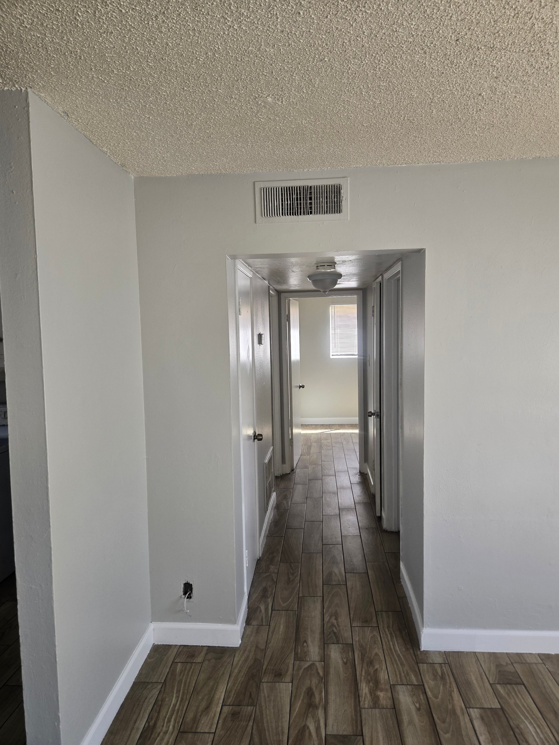 485 North Circle #2 Las Vegas, NV 89119