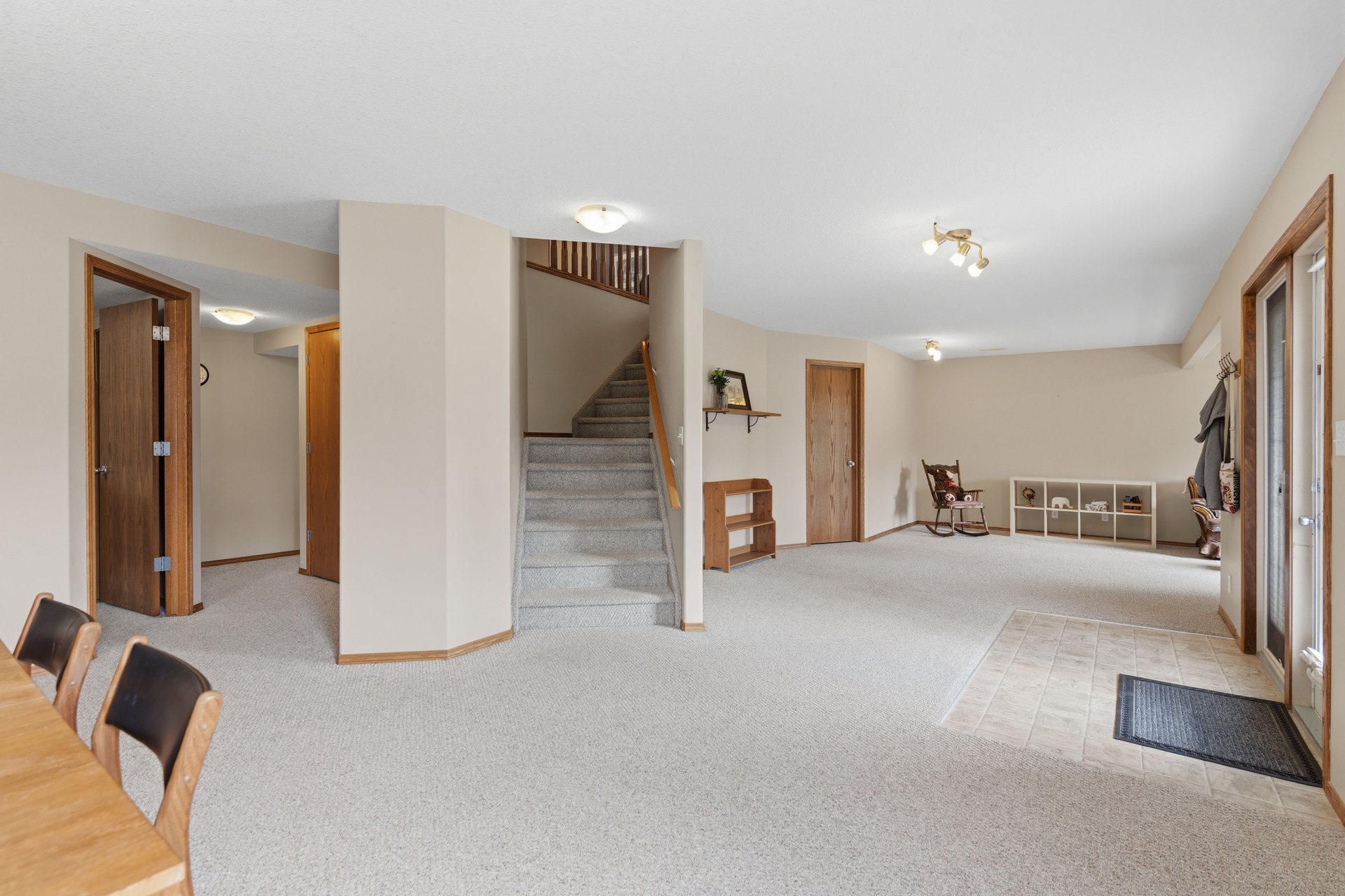499 Highland Close