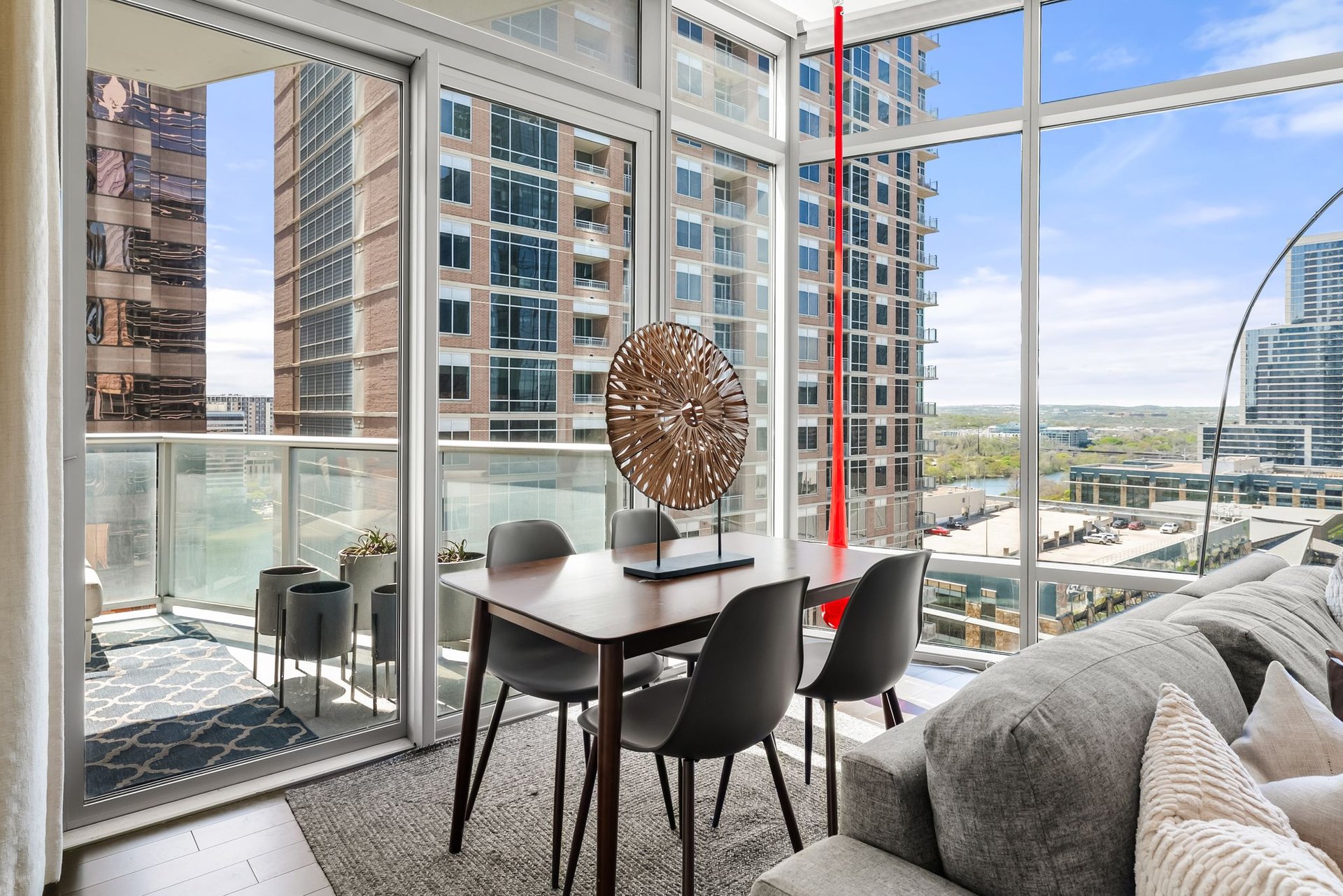 200 Congress Avenue #14C