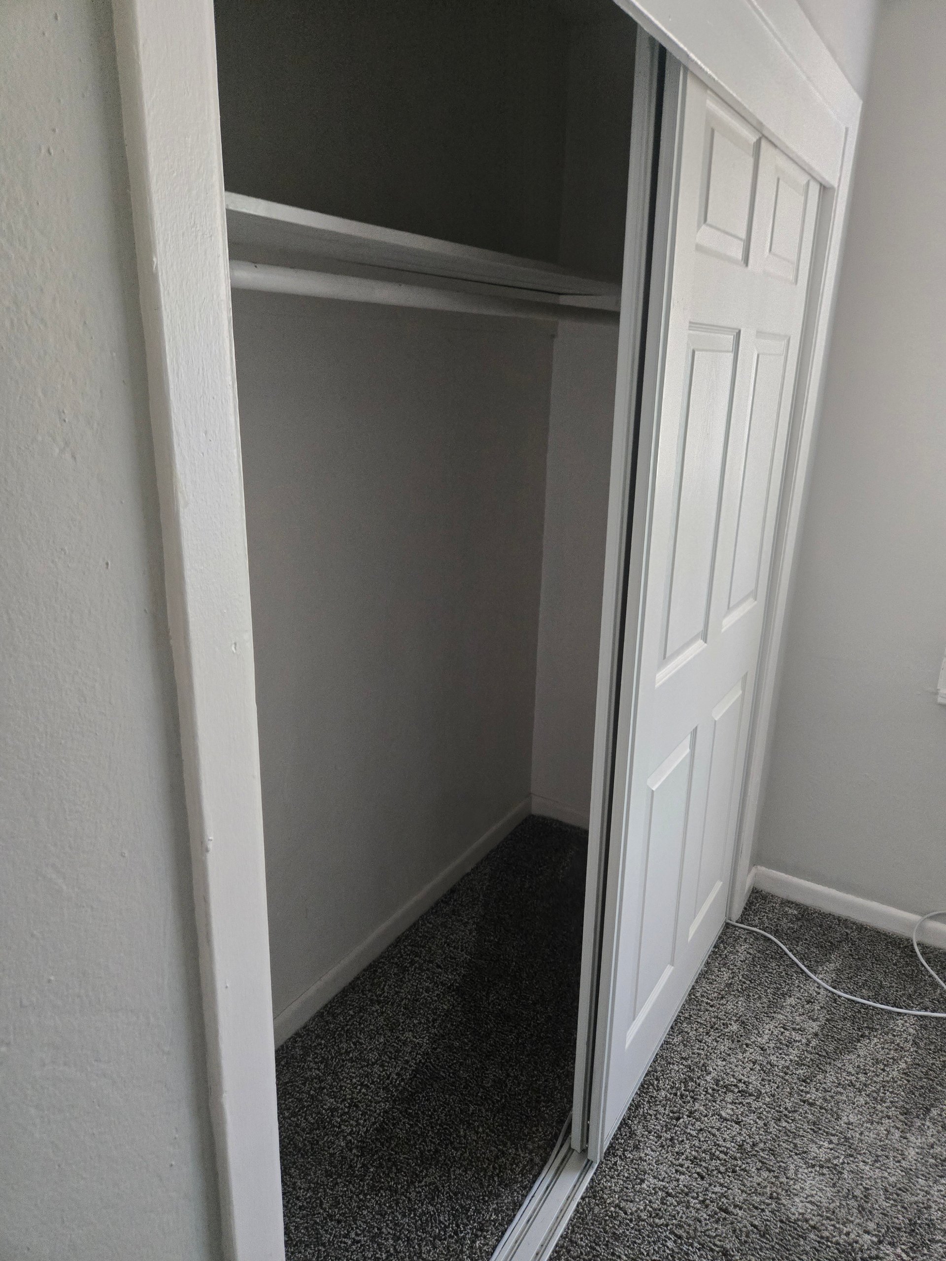 409 W Van Buren Ave #5 Las Vegas, NV 89106