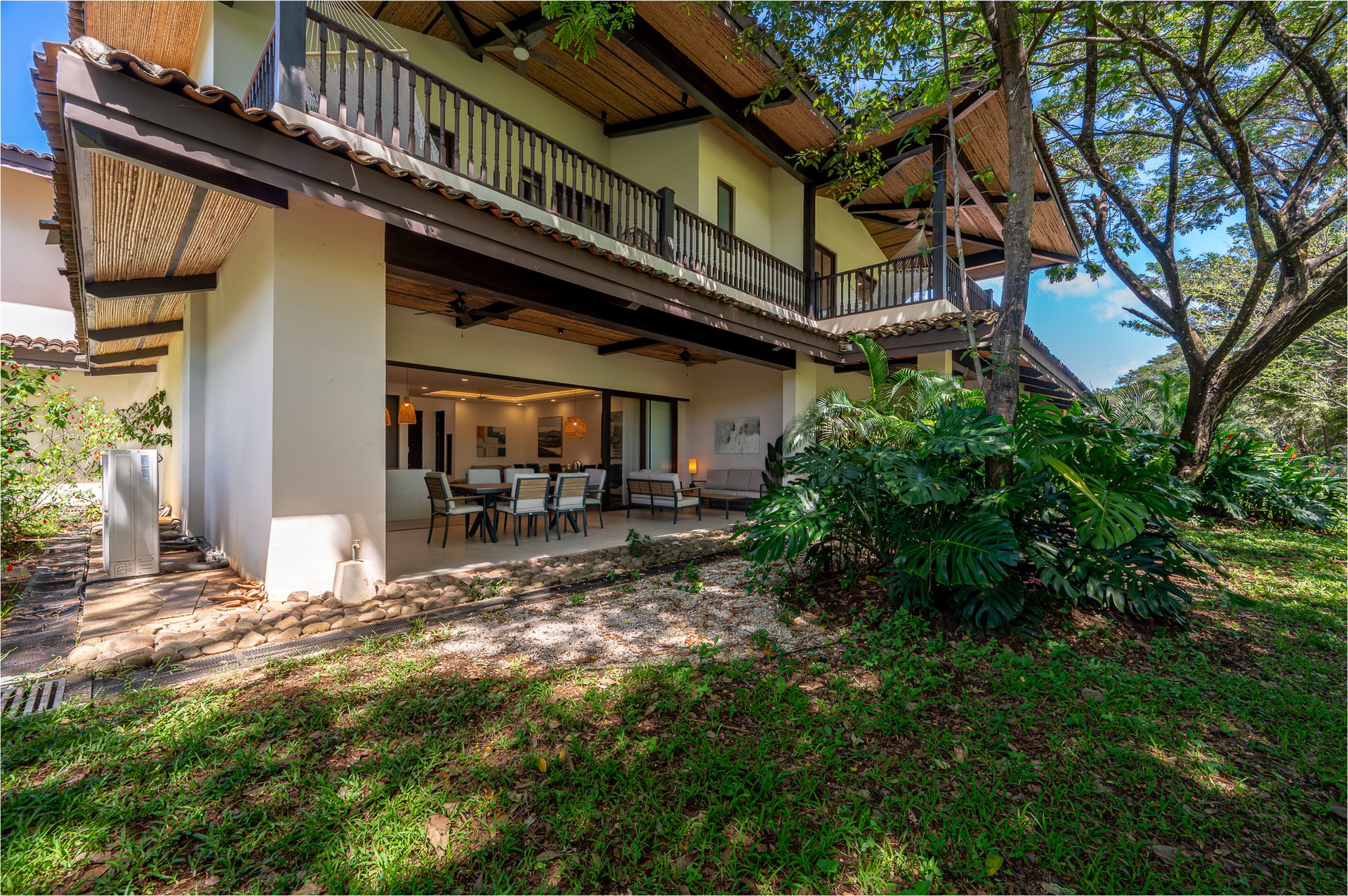 Malinches 27 A/B | Turnkey 6-Bedroom Duplex Investment in Hacienda Pinilla