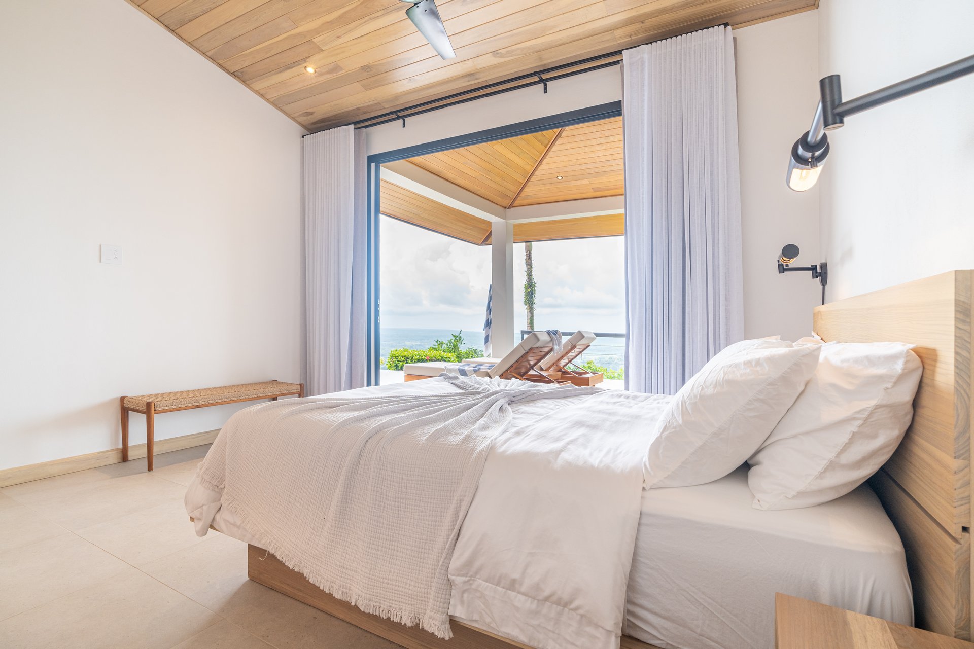 Casa Amarilla – Oceanview Luxury Meets Sustainable Living in Tres Rios